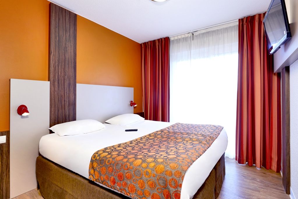 Ibis Styles Frejus St Raphael Hotel Exterior photo