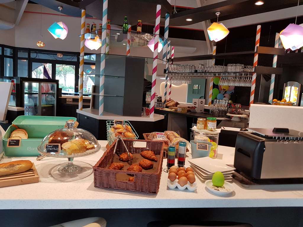 Ibis Styles Frejus St Raphael Hotel Restaurant photo